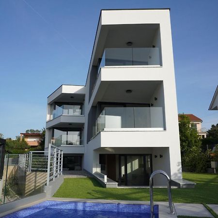 Villa Mirno More Apartments Malinska Dış mekan fotoğraf