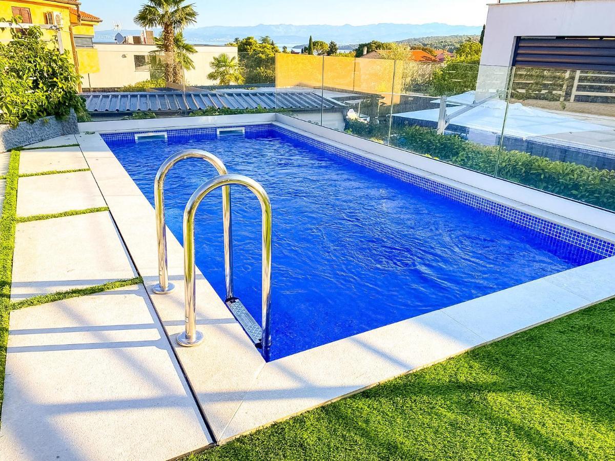 Villa Mirno More Apartments Malinska Dış mekan fotoğraf