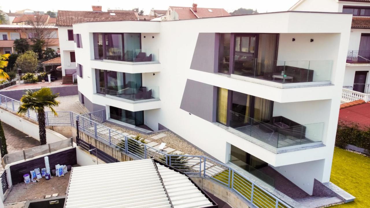 Villa Mirno More Apartments Malinska Dış mekan fotoğraf