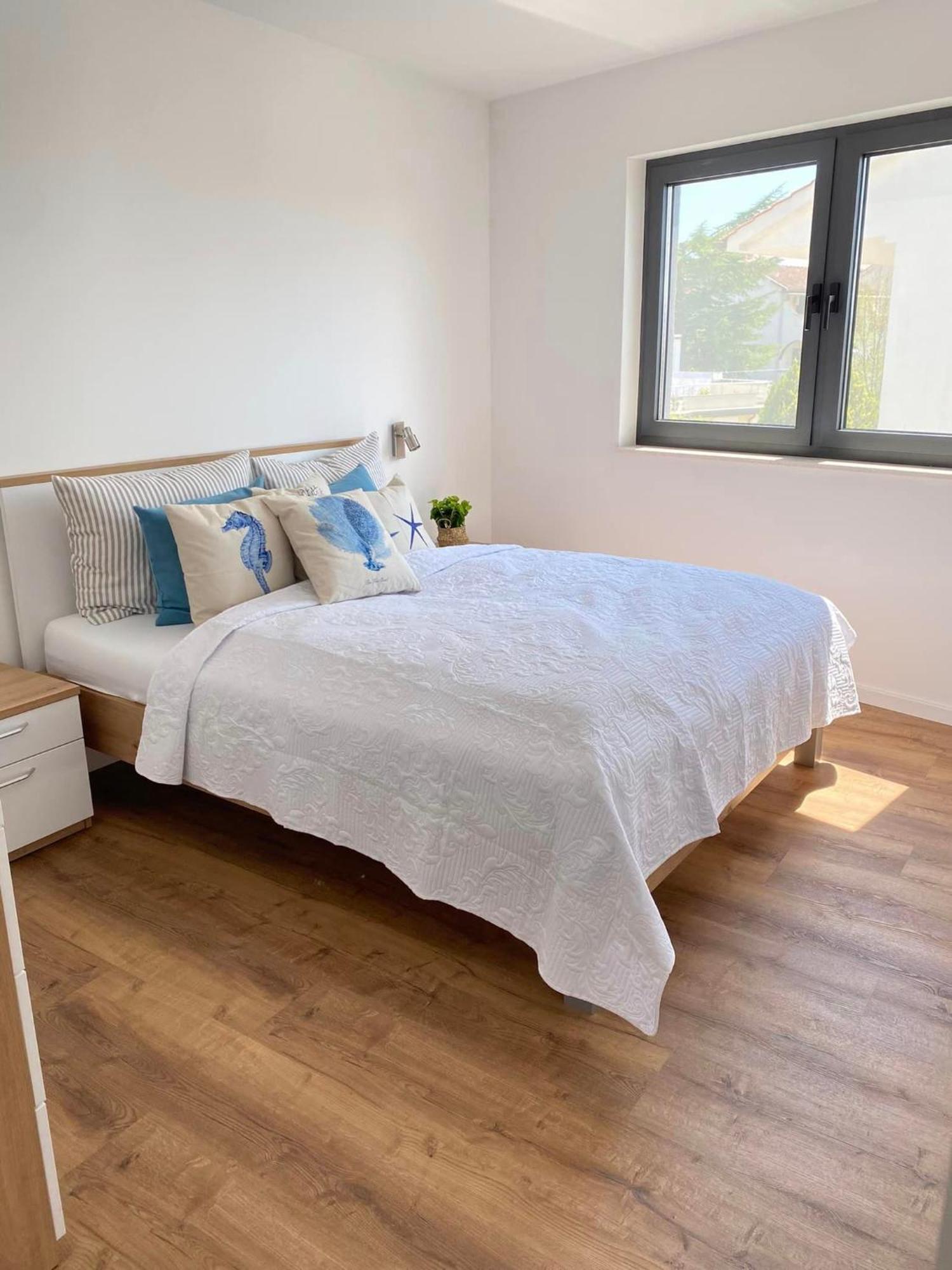 Villa Mirno More Apartments Malinska Dış mekan fotoğraf